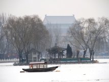 后海雪中漫步
