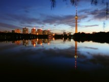 夏夜玉渊潭景色