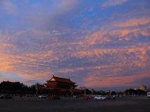 西边日出 东边雨 彩霞漫天 长安街