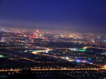 风雨后的鬼笑石
