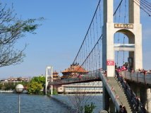 台湾桃园县龙潭乡龙潭大池1