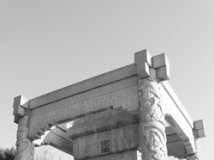 前段时间陪媳妇儿去考试，独自转卢沟桥