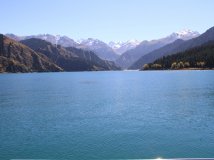 美丽的新疆水盆——天山天池