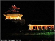 抛砖引玉贴：发几张筒子河角楼的夜景