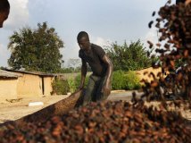 巧克力香甜之前[新闻报道类摄影]